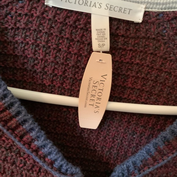 Victoria Secret Sweater NWT - Picture 4 of 7